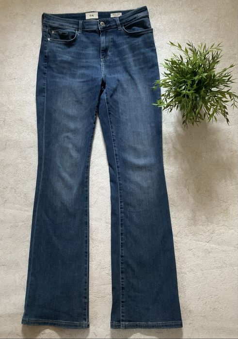 bootcut jeans.