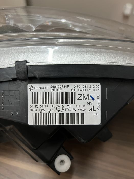 Farol direito renualt captur