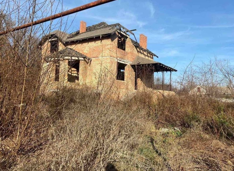 Продам недостроенный дом в Подгородном!!!