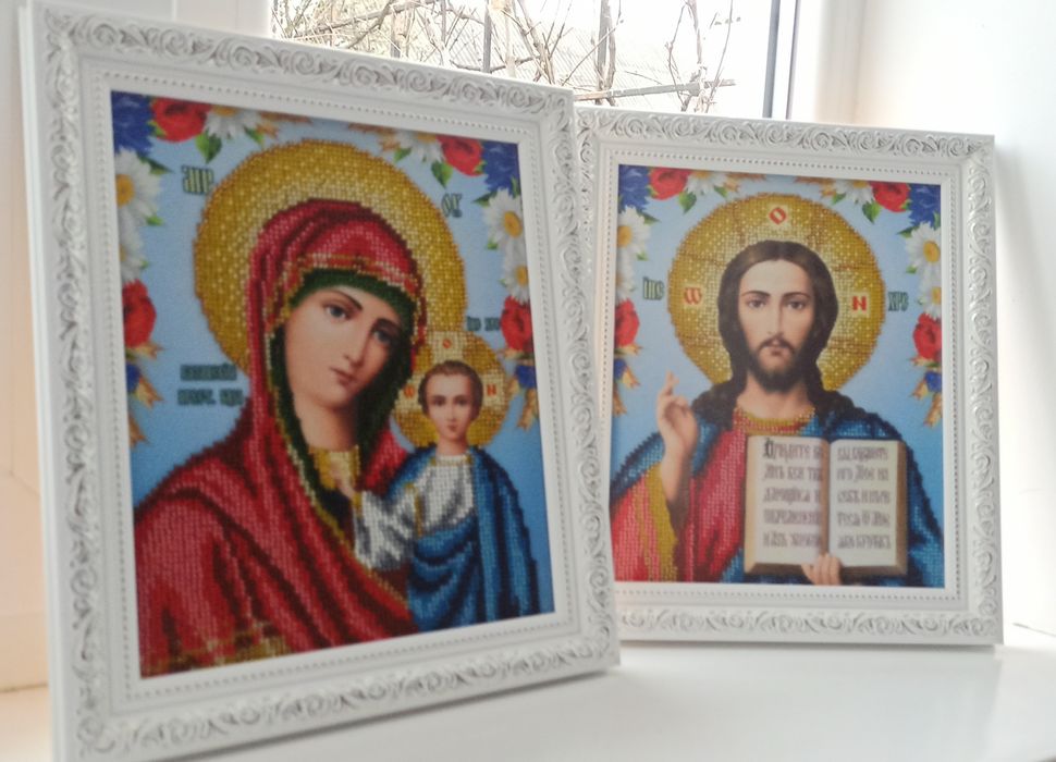 Ікони вишиті бісером