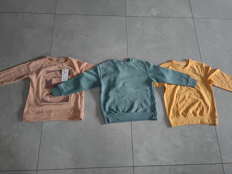 Bluzy chłopięce  122-128 nowe