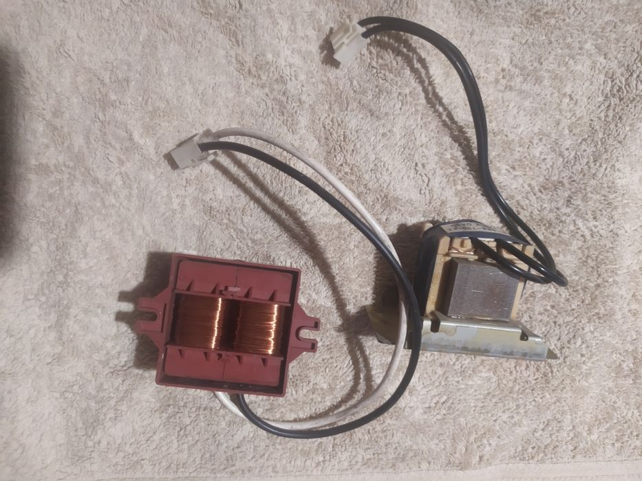 Трансформатор снято из рабочего телевизора