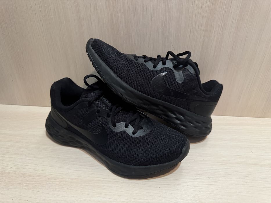 Продам кросівки Nike