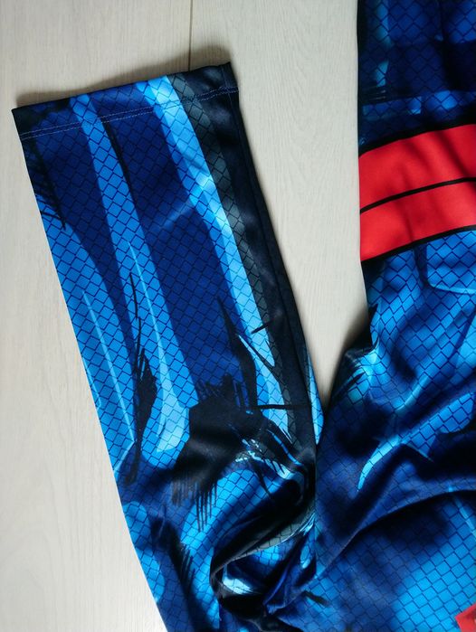 Новий карнавальний костюм Superman Супермен S розмір