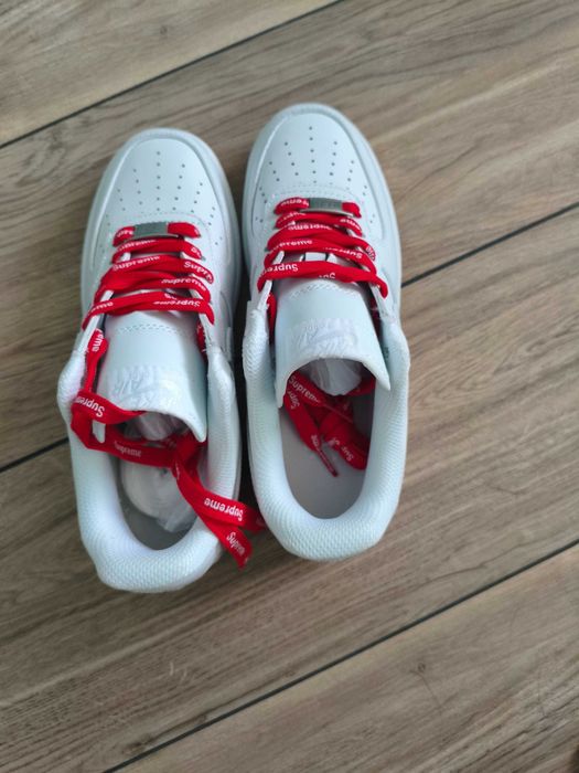 Nike air force 1 supreme