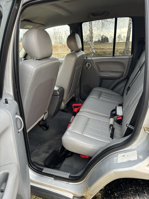 Jeep Cherokee KJ 2.8 CRD