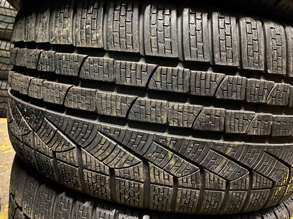 255/40/18 R18 Pirelli Winter SottoZero Serie II MO - зима