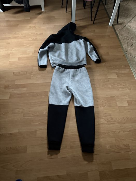Dres nike tech fleece