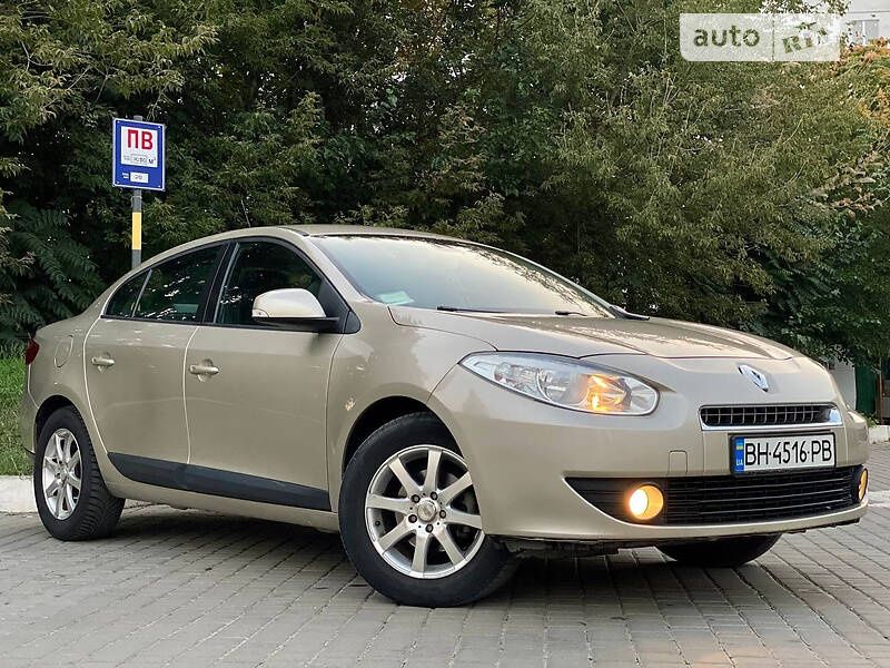 Разборка renault fluence 1.6 бенз механика дверь капот бампер фонарь