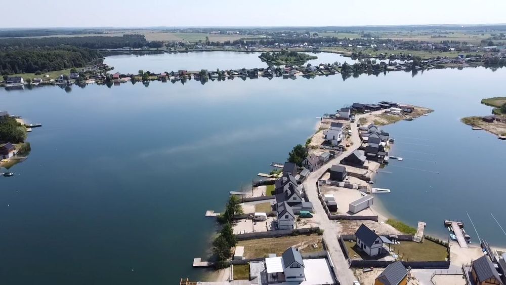 Wyjątkowa działka z własną linią brzegową! 10 km od Legnicy, 60 km od Wrocławia. Opinia geotechniczna + mapa geodezyjna do celów projektowych w cenie. - Więcej