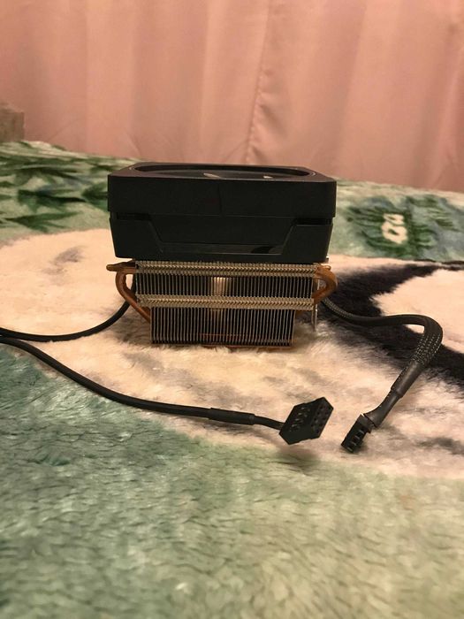 Кулер AMD Wraith Spire RGB