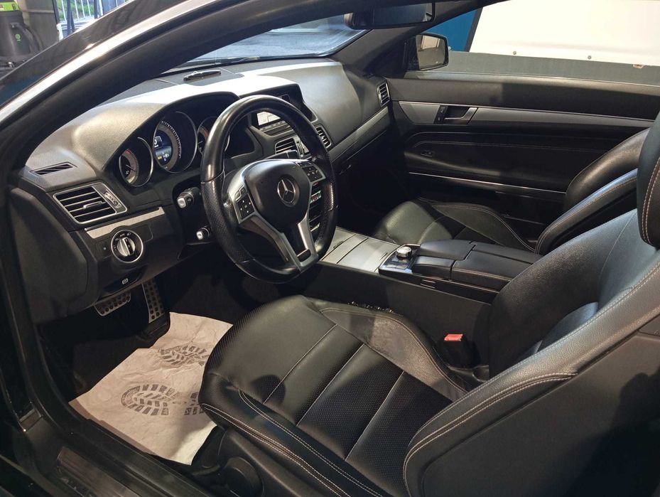 Mercedes-Benz E 220 CDi BlueEfficiency Auto