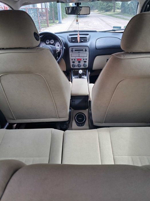 Alfa Romeo 147 1.6 benzyna 2009