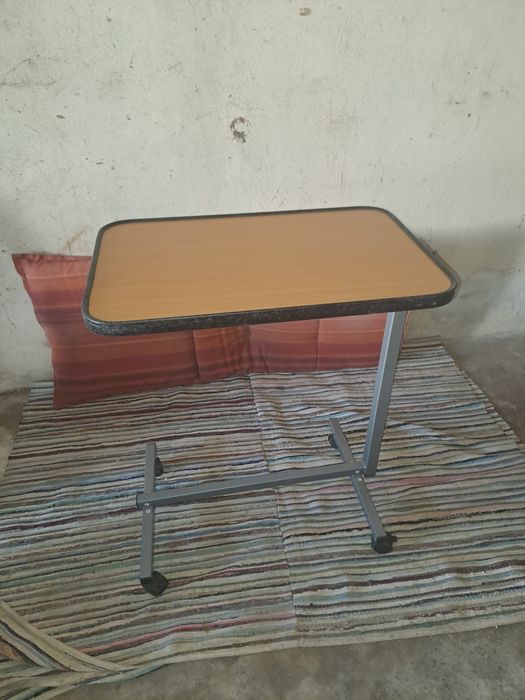 Vendo mesa de apoio