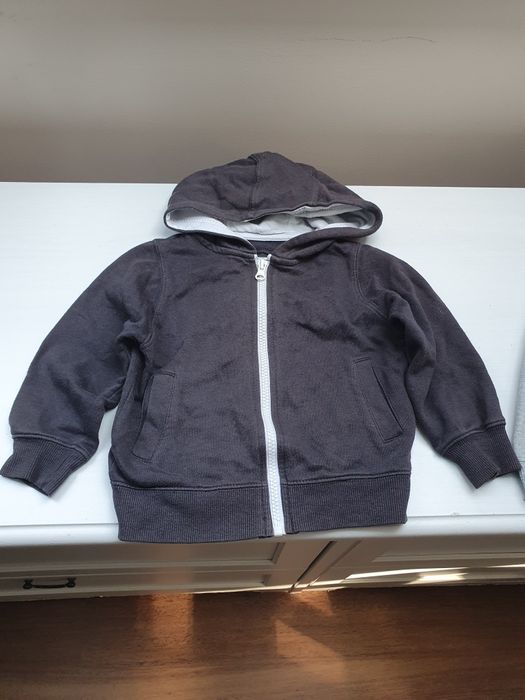 Bluza dla chlopca. Rozmiar: 2 lata (89-95).