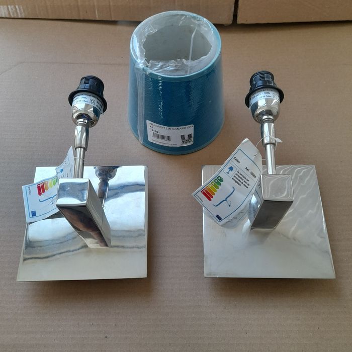 Apliques novos prata cor