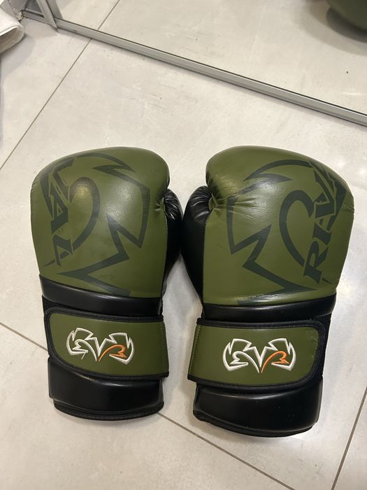 Rekawice bokserskie  RIVAL 18