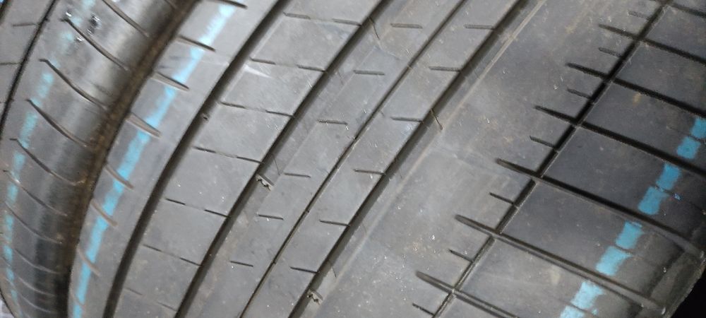 Pneus 285 35 r 20  semi novos