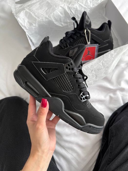 Жіночі кросівки Nike Air Jordan 4 Black Cat Найк аір джордан чорні