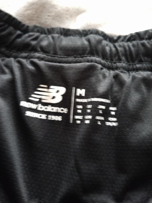 Nowe spodenki biegowe Szorty New Balance Impact Run 5 (rozmiar M)