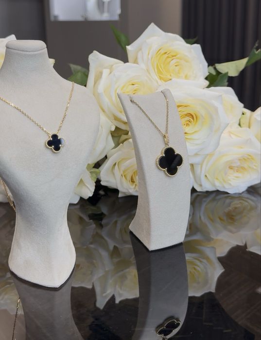 Van Cleef & Arpels Alhambra — Підвіски