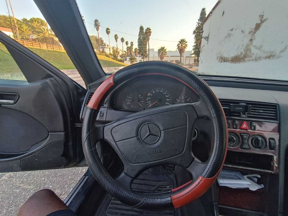 Mercedes C220 Classic