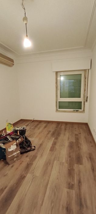 Vendo T1+1 com terraço e  parqueamento