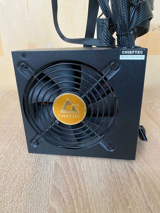 Блок живлення Chieftec Proton BDF-600S (600W), повністю робочий