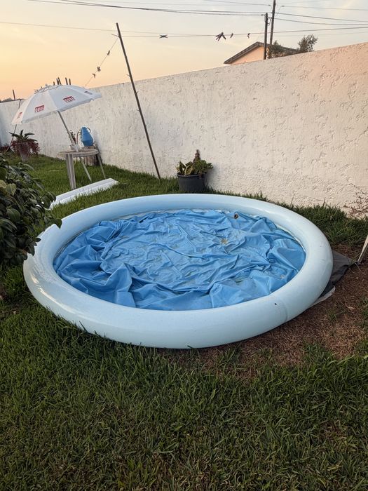 Piscina com bomba