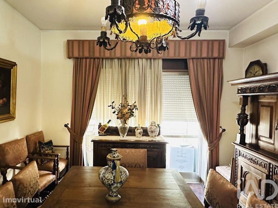 Apartamento T5 em Guarda de 161,00 m2