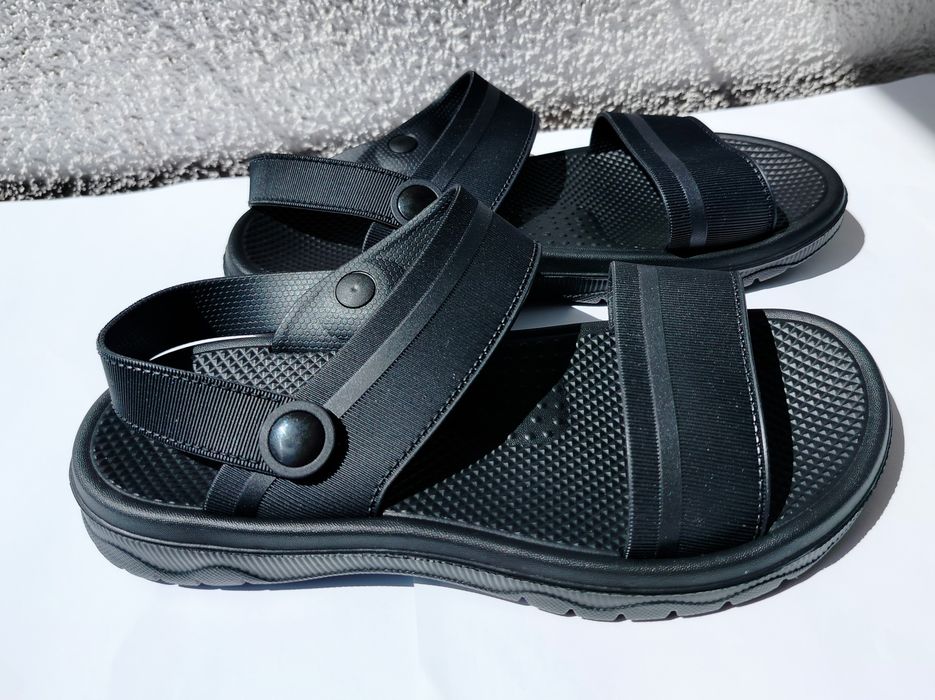 Nowe czarne sandały r. 40 wyprofilowane uniwersalne 26 cm uniseks
