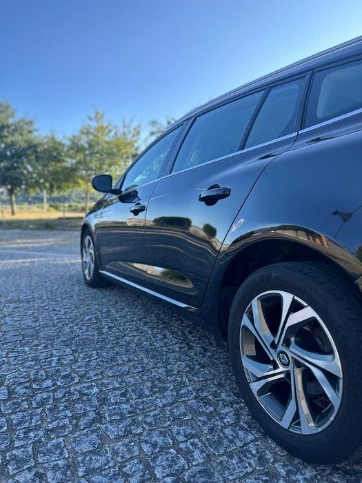 Renault Mégane IV Sport Tourer 1.5 dCi Limited | 2017 | foto 3