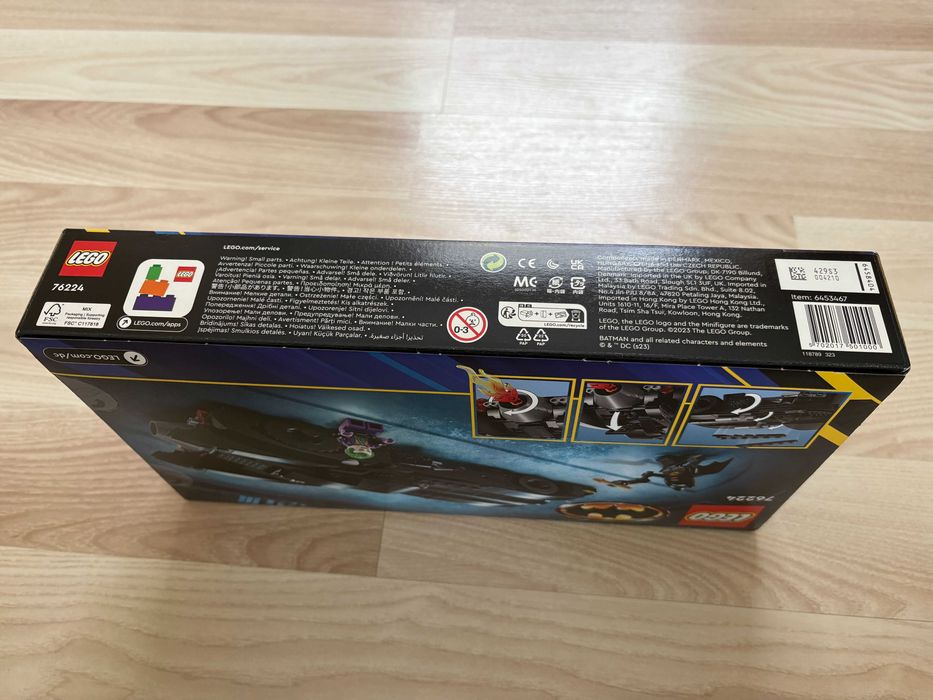 LEGO 76224 - Batmobil: Pościg Batmana za Jokerem