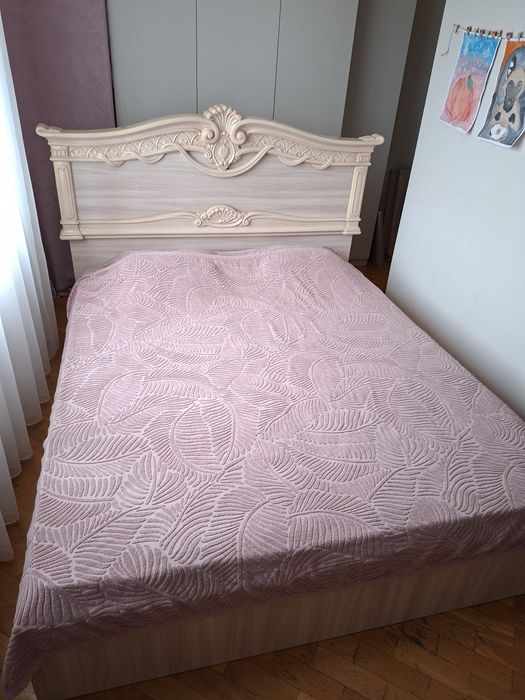 Ліжко з дсп з декоративним бильцем 160×200 см.