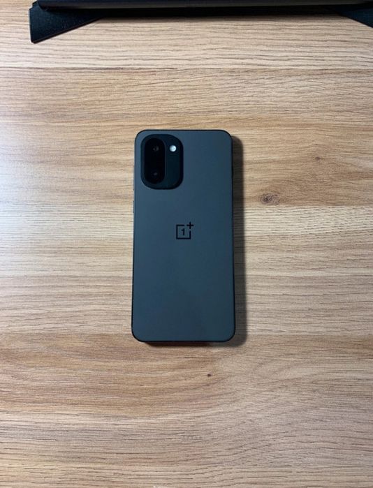 OnePlus 15R 256GB na gwarancji