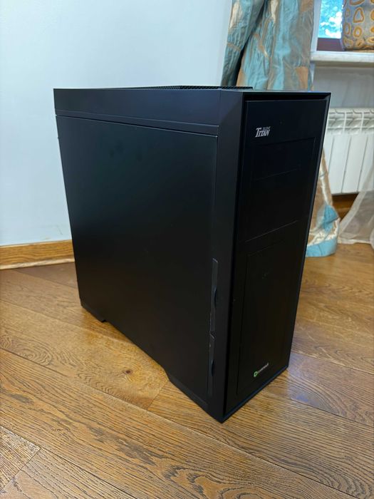 Корпус GameMax Titan Silent 2 Black + Система водяного охолодження DeepCool LT720 WH