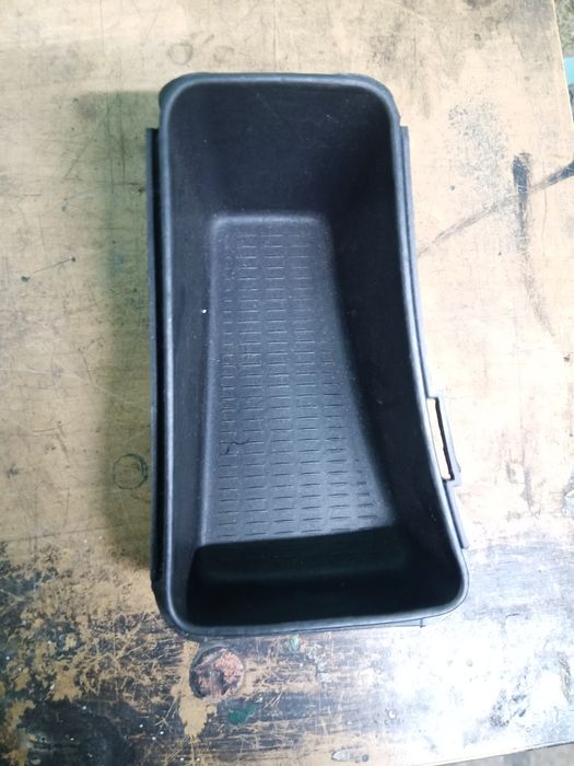 Sprzedam kieszonkę do BMW e90-e91