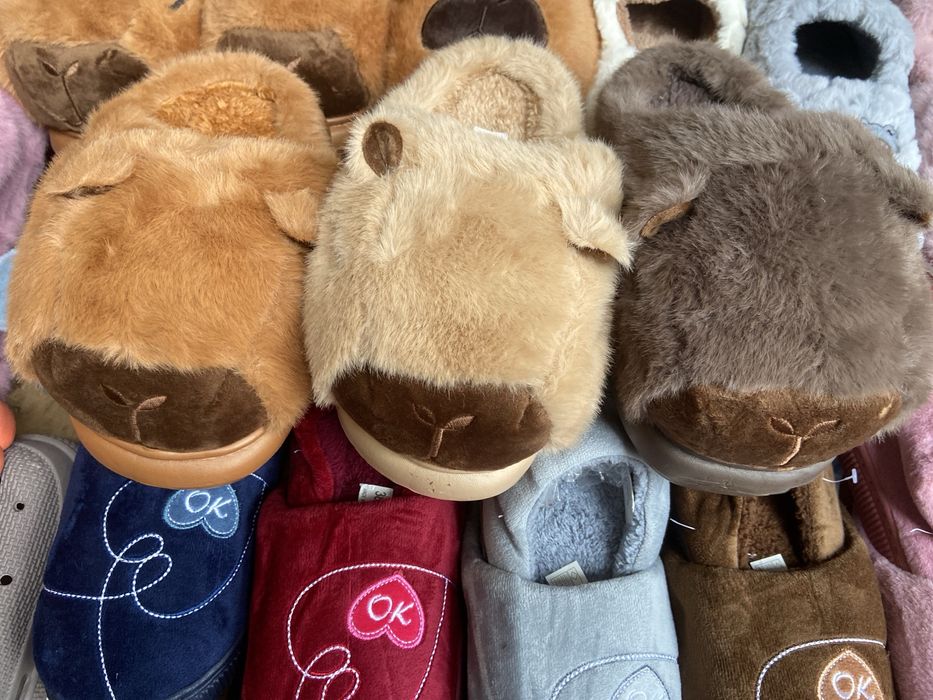 Женские Комнатные Меховые тапки  капібара женские танкетка пушистые