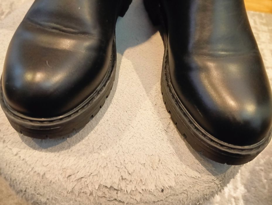 Botki lekko ocieplane jak nowe