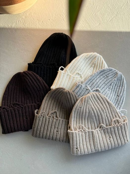 Шикарные шапочки новые Италия