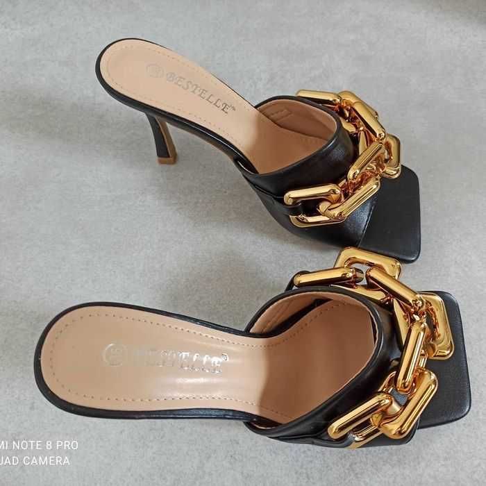 36-41 Klapki czarne damskie z łańcuchem na szpilce