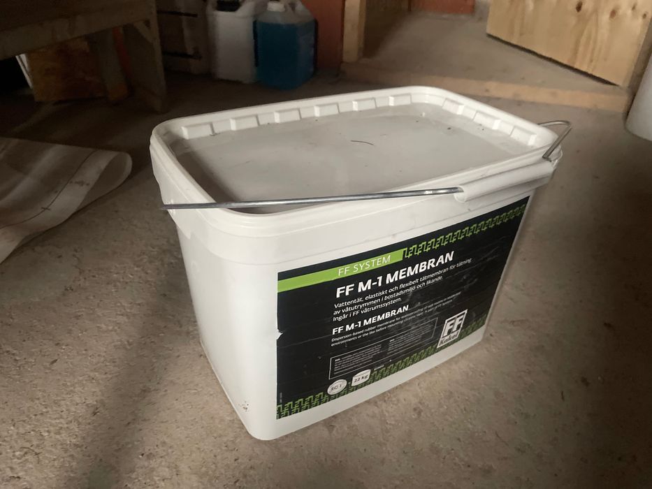 Folia w płynie (guma o gęstej konsystencji)