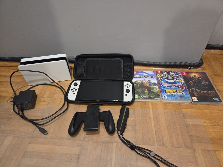 Konsola Nintendo Switch Oled + 3 gry