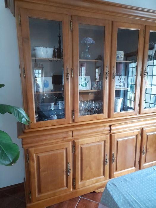 Móvel sala de jantar de cerejeira