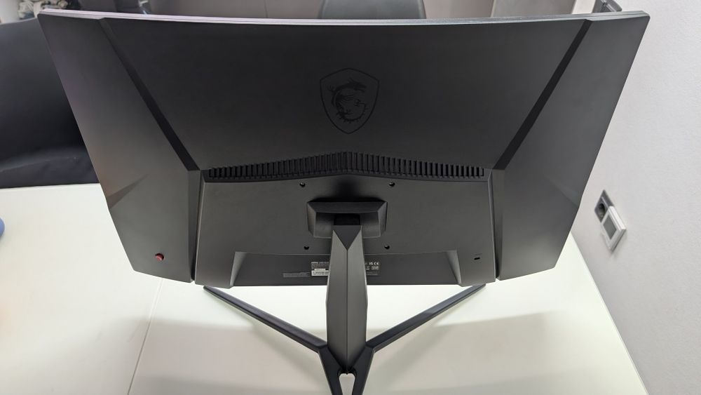 Монітор 27 MSI G27C4 E3 180 гц 1мс