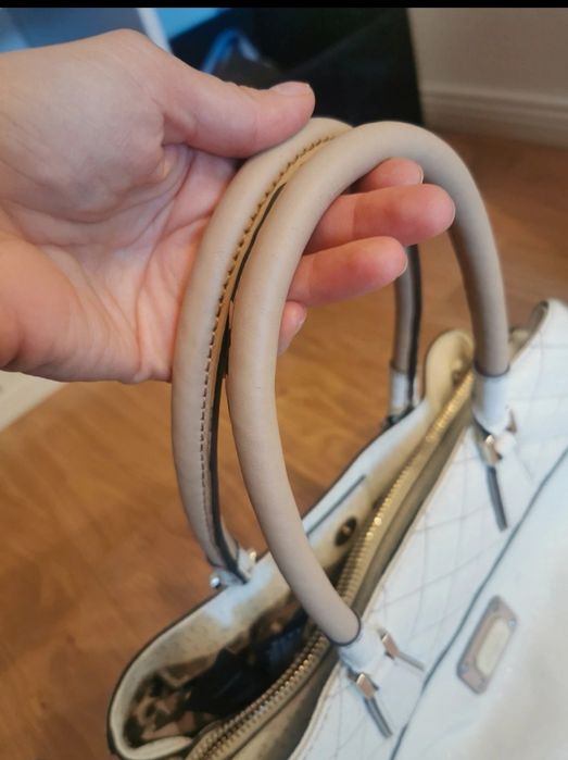 Torebka Guess biała