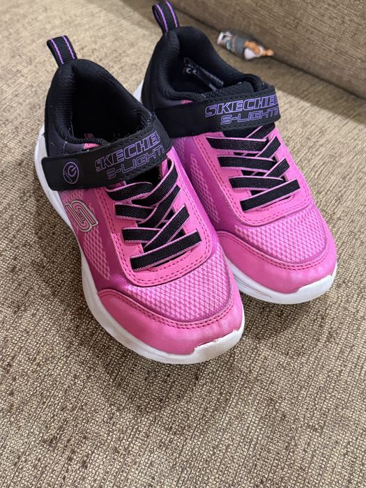 Кросовки на девочку Skechers