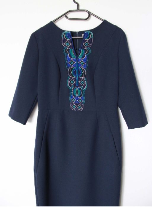 Sukienka, granatowa, Vissavi, z haftem, roz. 38