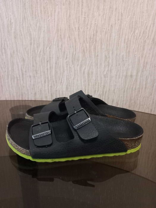 Дитячі сандалі birkenstock arizona (розмір 31)