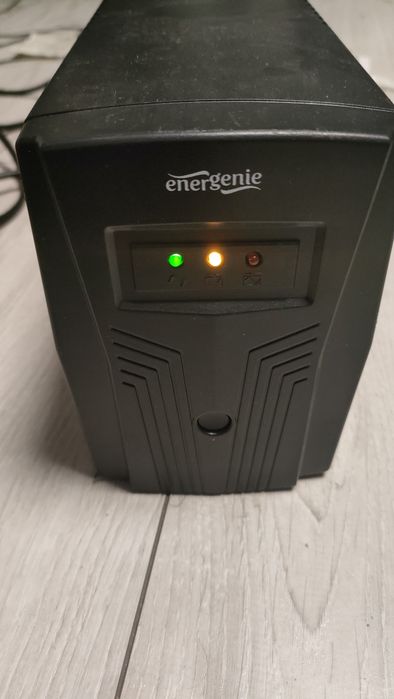 Zasilacz UPS uszkodzony